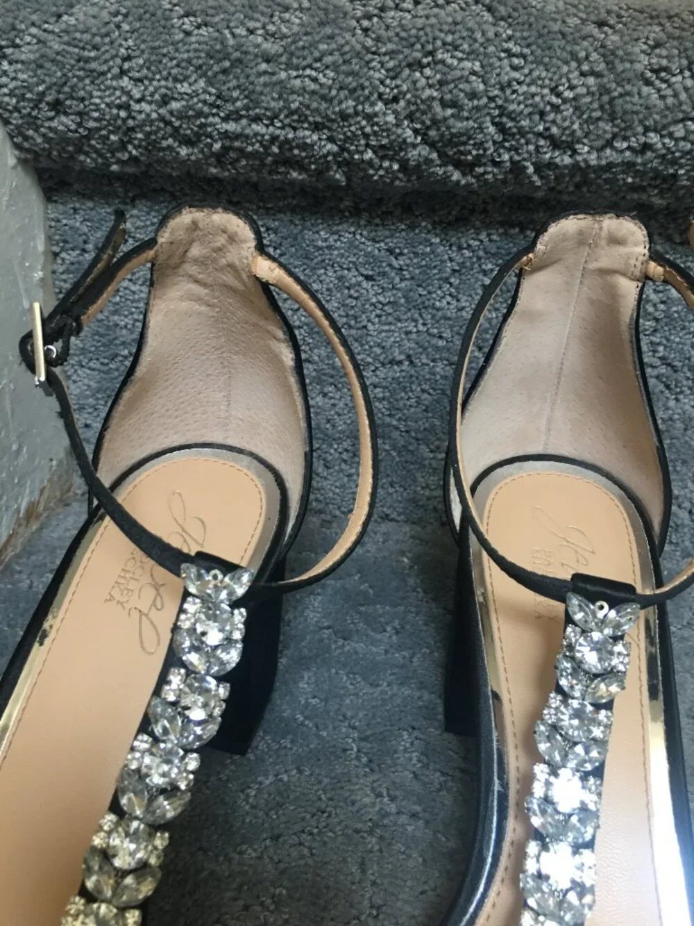 Women's Badgley Mischka Jewel T-Strap Metallic Formal Dress Sandals Size 9, EUC